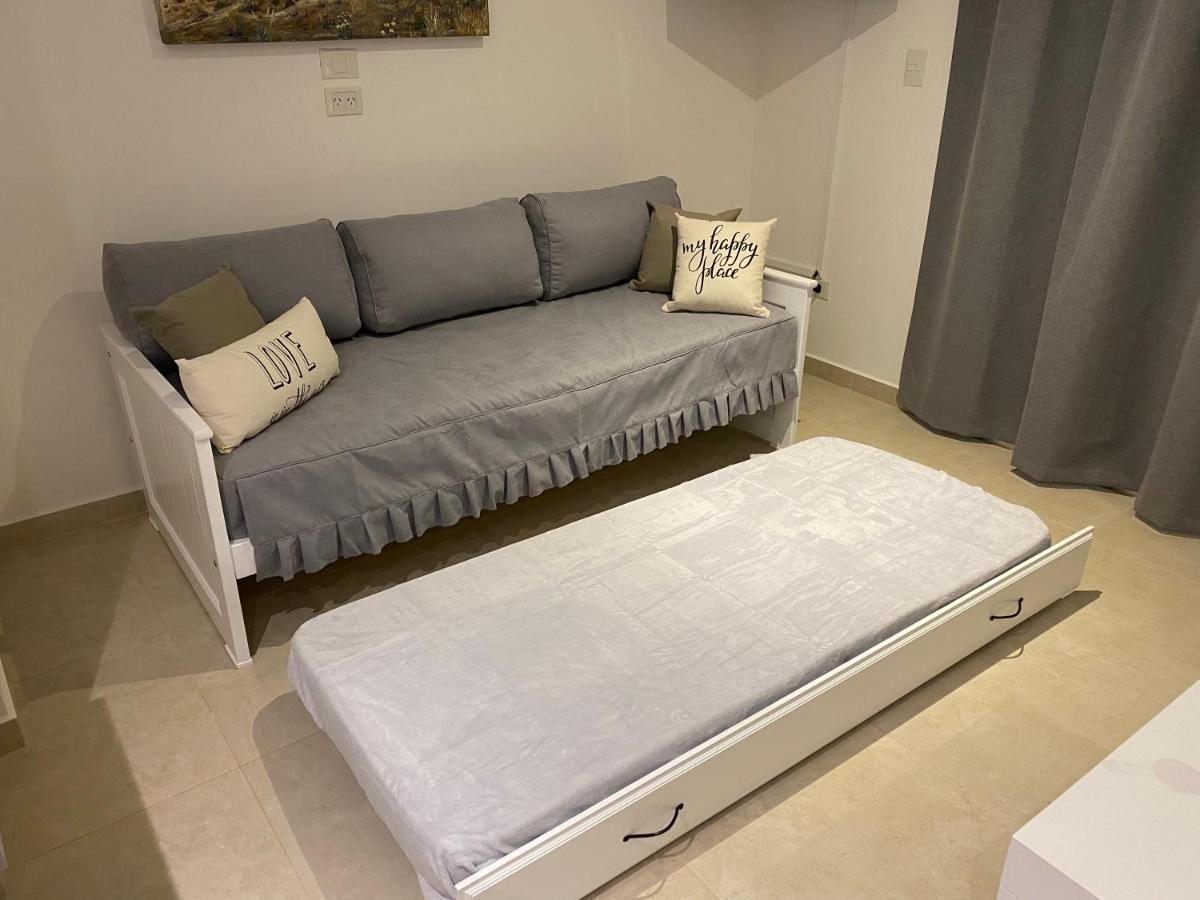 Arenas Gutyn Ebrill Apartment