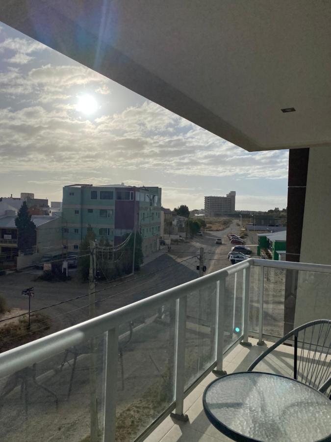Arenas Gutyn Ebrill * Puerto Madryn